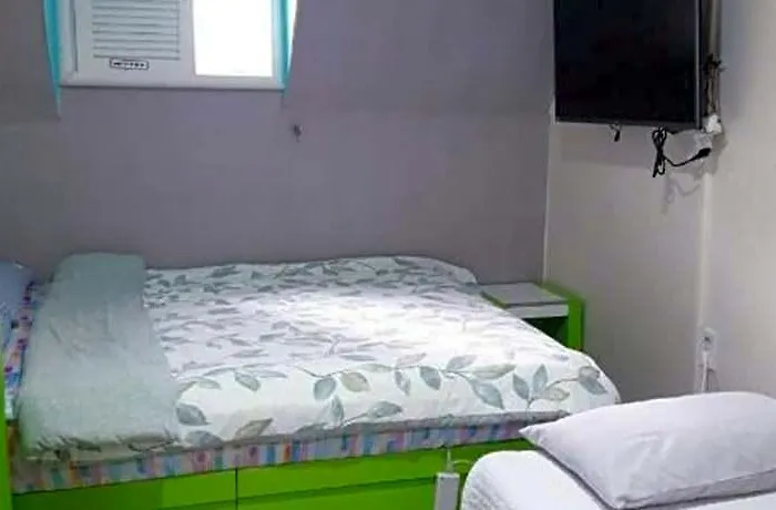 Long Sinchon Hongdae Hotel 2*